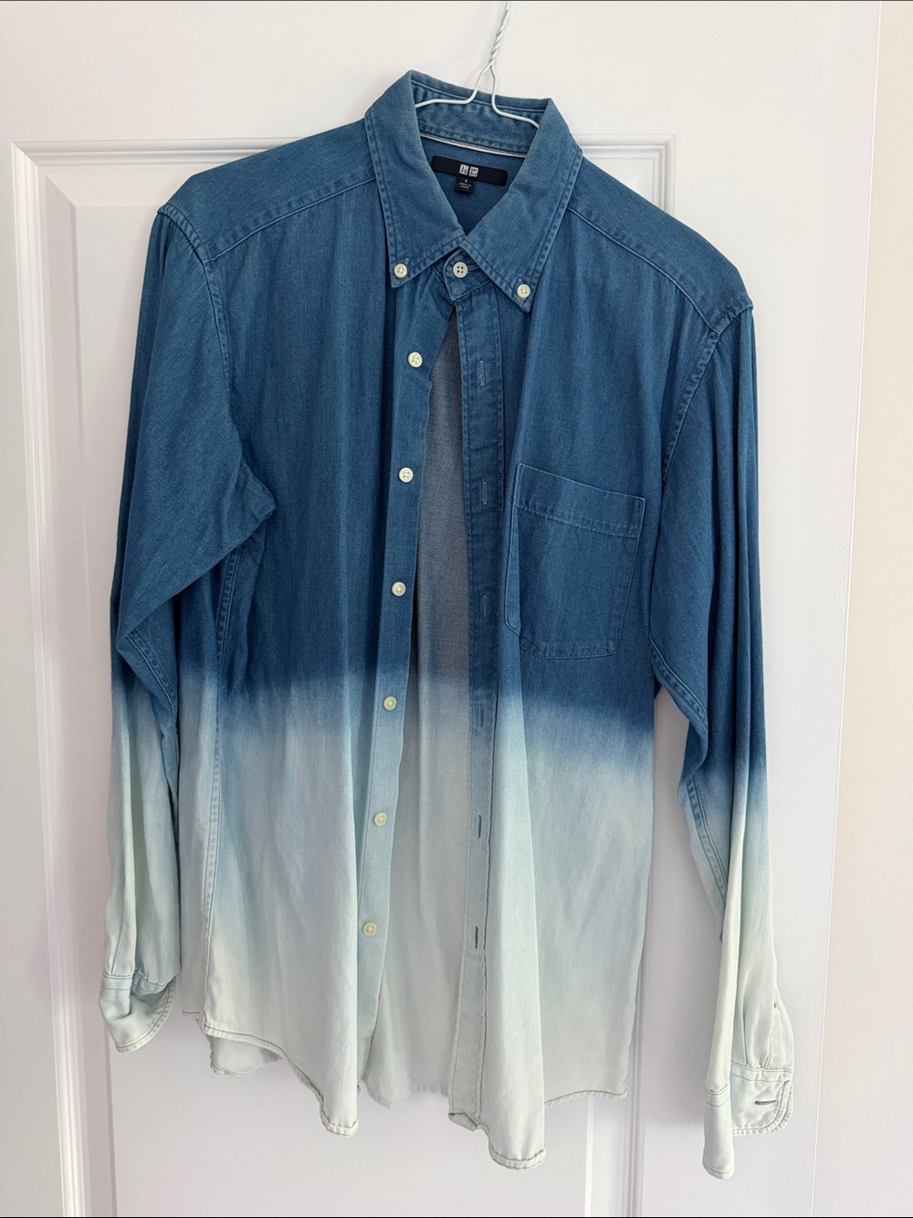 Uniqlo Men's Blue to Cream Ombre Button-Down Shirt